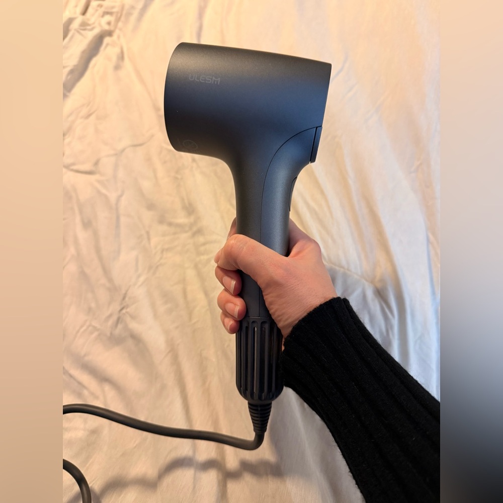 Like New Ionic Hair Dryer – Used Once – Lightweight & Powerful – Gray